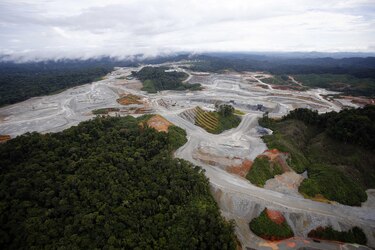 A pesar de avances, Gobierno y minera mantienen presión