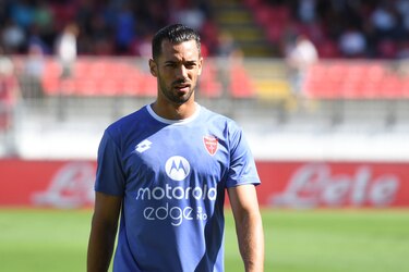 Apuñalan al jugador de fútbol Pablo Marí en un supermercado en Milán