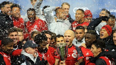 El Toronto FC, del panameño Armando Cooper, se clasifica a la final de la MLS
