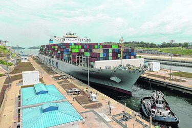 Canal alcanza récord en carga