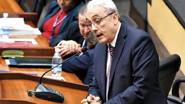 Meana, Urrutia y Ferrari explican coyuntura energética ante la AN