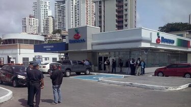 Robo en Banesco de la avenida 12 de Octubre