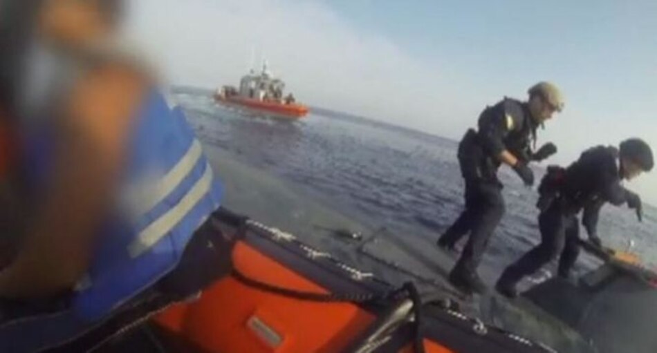 Video: Capturan narcosubmarino con 5 mil kilos de cocaína frente a costas de Panamá