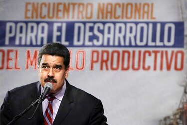 Maduro pide apoyo de empresarios para encarar crisis