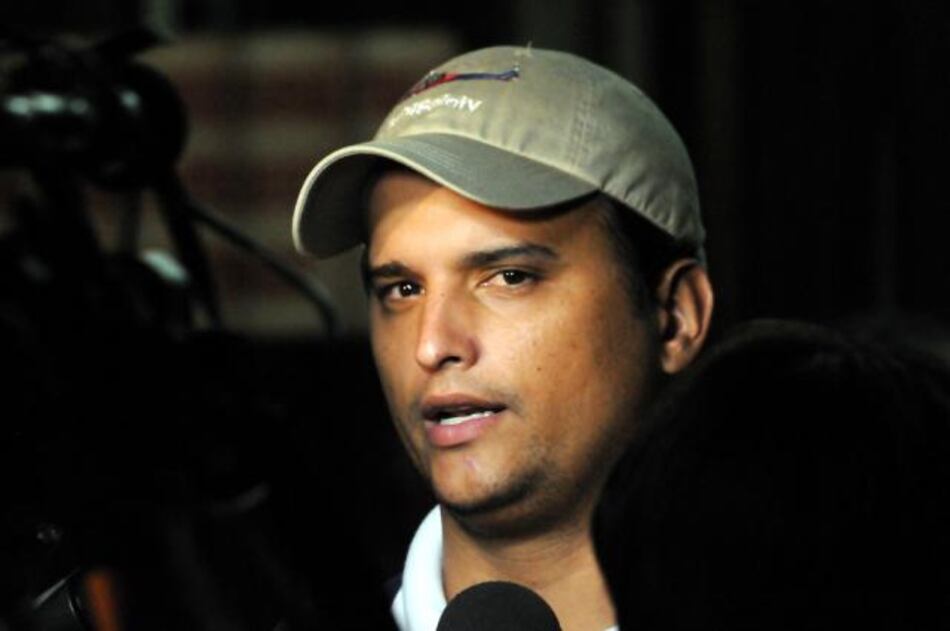 Investigarán si pedazo de metal corresponde a avión desaparecido