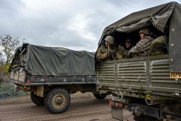 Fuerzas azerbaiyanas entran en distrito retrocedido por armenios cerca de Nagorno Karabaj