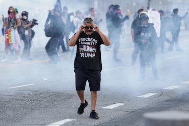 Más de 80 detenidos en protestas contra Trump en Los Ángeles, Denver, Portland y Dallas