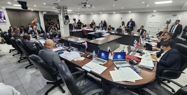 ‘El presupuesto debe ir a educación y salud, no a bonificaciones’: Eduardo Vásquez sobre recomendaciones al MEF