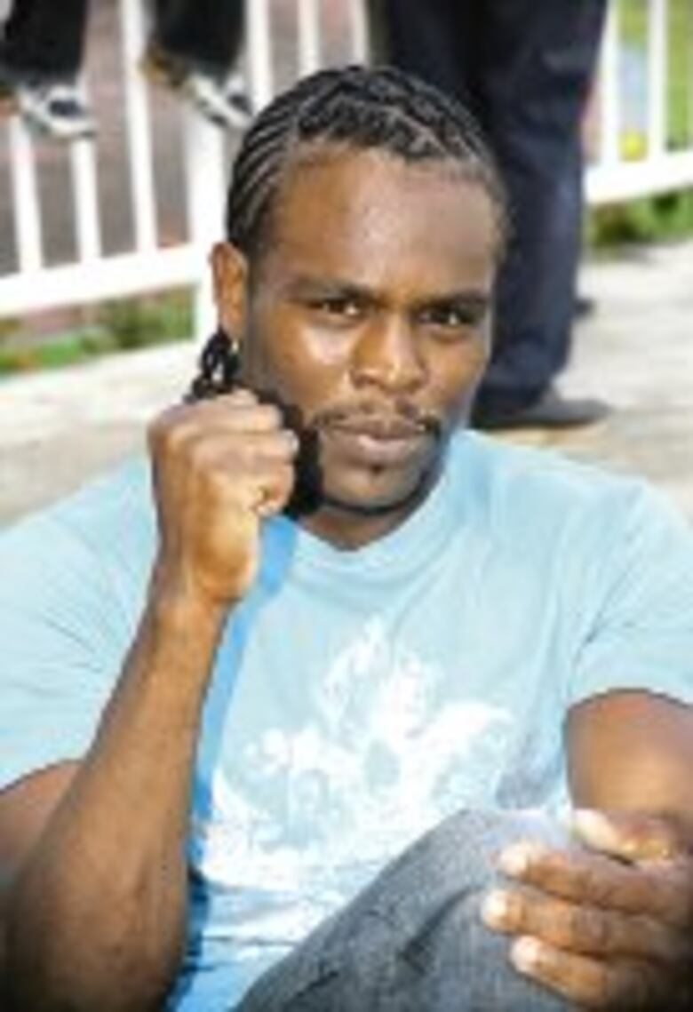 Segundo asalto para Santiago Samaniego