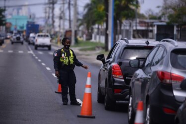 Extienden hasta el 31 de agosto la vigencia de las licencias de conducir vencidas 