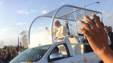 Papa cierra viaje a Panamá con misa y visita a portadores de VIH