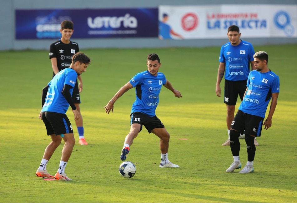 El Salvador afina su estrategia para el duelo con Panamá este viernes en el Cuscatlán