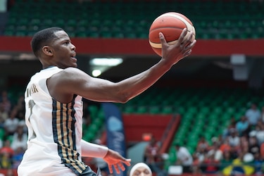 ¿Quién es Iverson Molinar? El nuevo líder generacional del baloncesto panameño