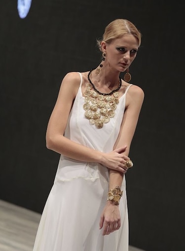 Fabiola Bracho gana el premio Marangoni en Mercedes-Benz Fashion Week Panamá 2015