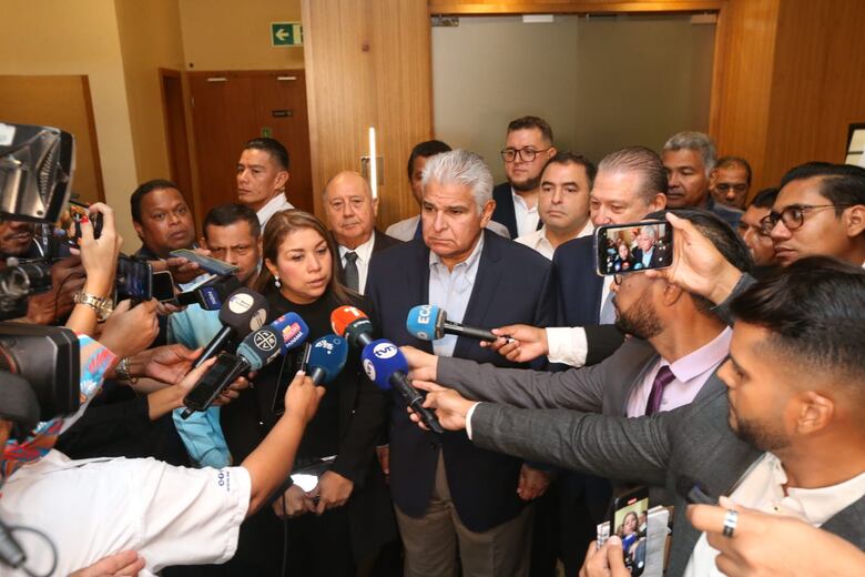 Mulino se reúne con la bancada de Cambio Democrático