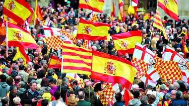 Catalanes reivindican oposición a la independencia