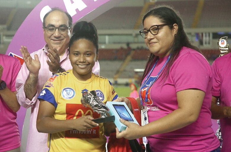 La reina del gol quiere otra corona
