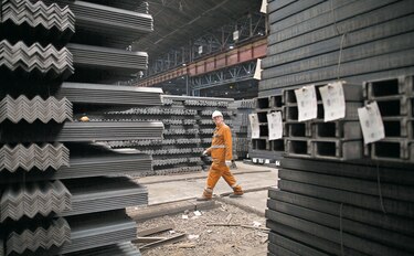 Trump anuncia aranceles del 25% a la importación de acero y aluminio