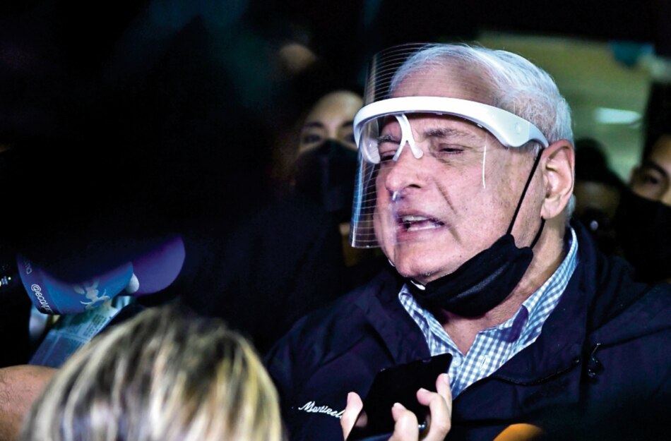 España sigue investigando a Ricardo Martinelli; un juez rechaza su pedido de sobreseimiento