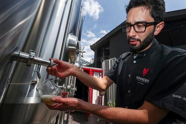 Quito se hace sitio como cuna de la cerveza artesanal de América