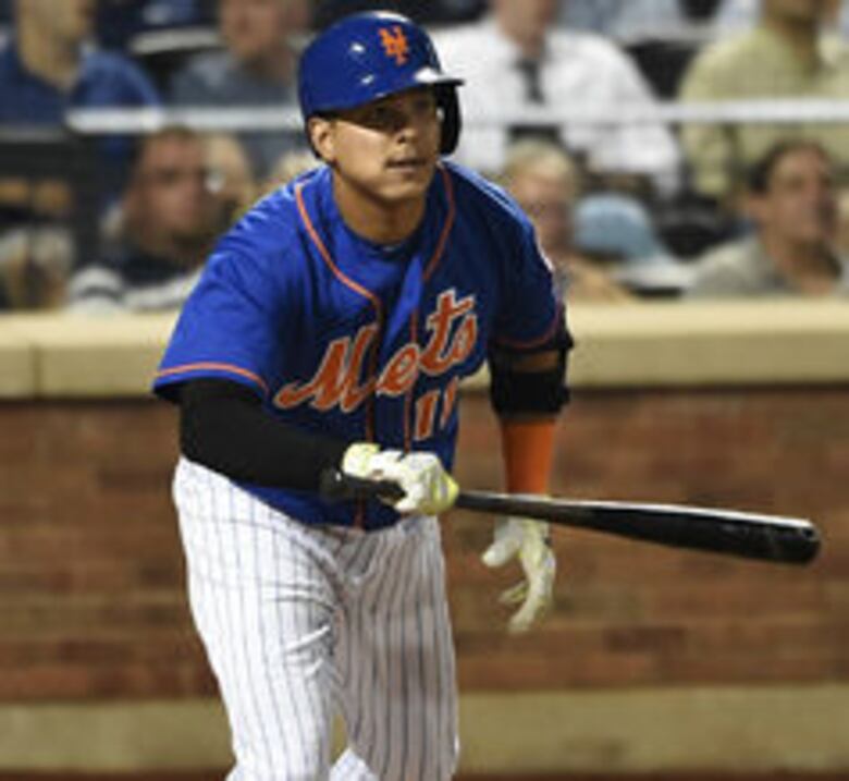 Debut en Grandes Ligas de González y Burgos, las buenas noticias de la temporada 2015