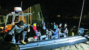 Más de 120 migrantes rescatados cerca de las costas de Libia