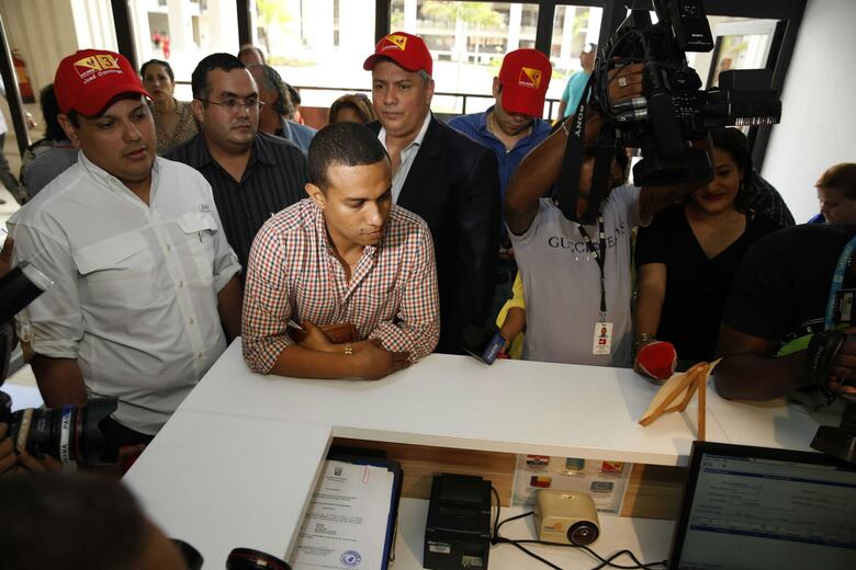 Félix Moulanier anuncia que fue condenado por denunciar dádivas