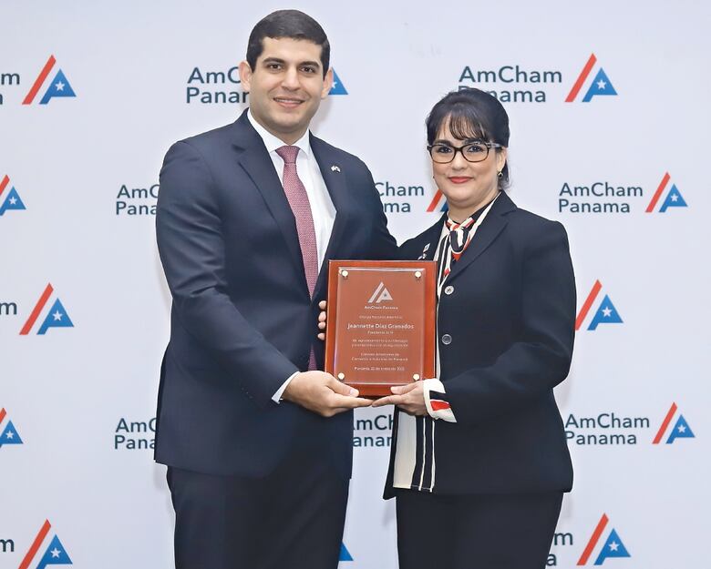 AmCham cambia de directiva