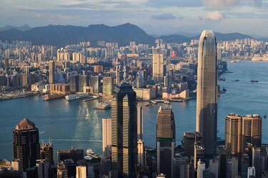 Venden rascacielos en Hong Kong por 5 mil 150 millones de dólares
