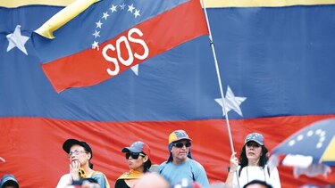 Opositores buscan apoyo de militares estadounidenses