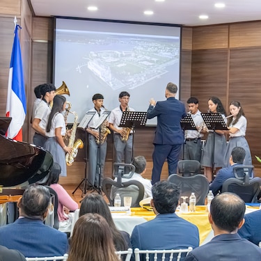 La Salle: Preparando generaciones con valores e innovación para realidades emergentes