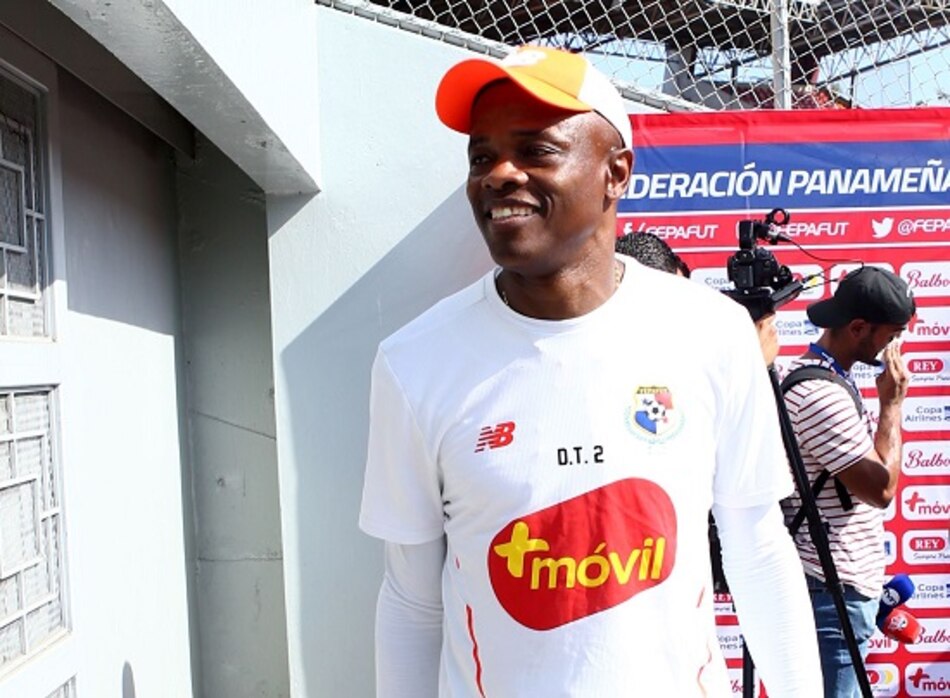 Julio Dely Valdés: ‘La federación debe tomar decisiones ya respecto a los puestos vacantes’