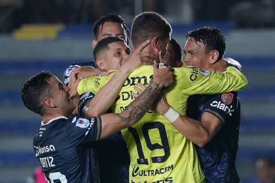 Motagua derrota en penales al Tauro y avanza a semifinales