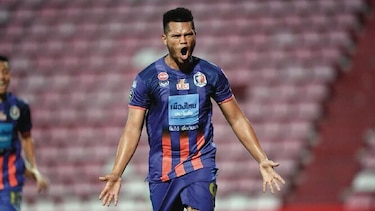 Debut y gol para Blackburn en el fútbol tailandés