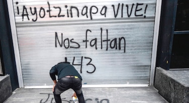 Ordenan arresto de militares por caso de Ayotzinapa