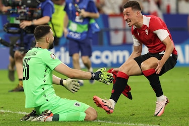 Georgia doblega a Portugal para ser rival de España