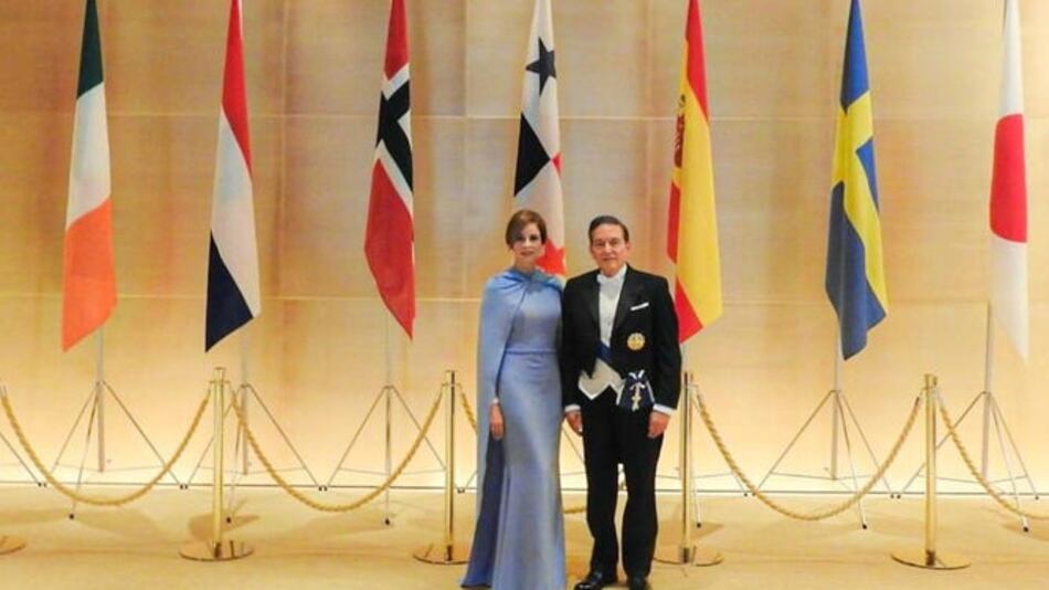 Nito Cortizo y su esposa Yazmín, en la entronización del nuevo emperador de Japón