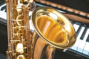 Al ritmo de los saxofones