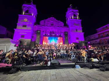 La magia del Cascanueces brilla en el Casco Antiguo
