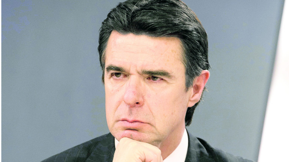 José Manuel Soria renunció ayer a su cargo de ministro de Industria.