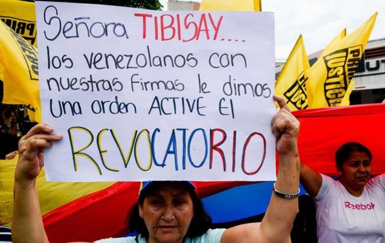 Nicolás Maduro ordena tomar plantas paralizadas y encarcelar empresarios