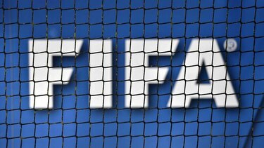 FIFA multa al Manchester City por traspasos irregulares de menores de edad
