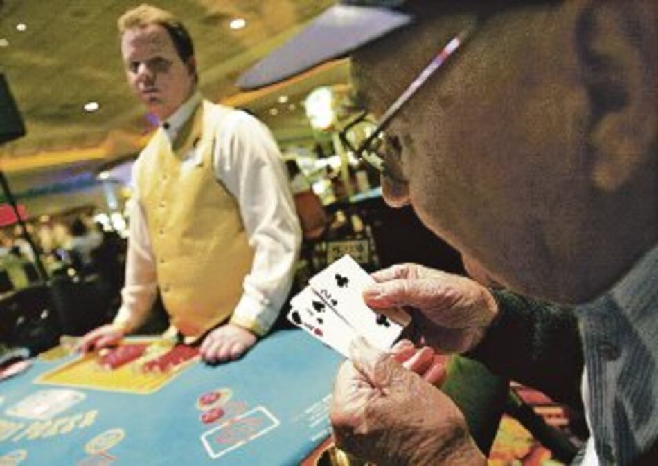 Póquer, fascinación, estrategia y adicción
