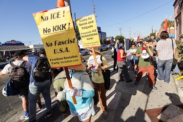 Senadores de EU piden reformas a ICE tras recientes tiroteos mortales 
