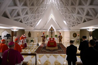 El funeral del papa Francisco será el sábado 26 de abril en la plaza de San Pedro