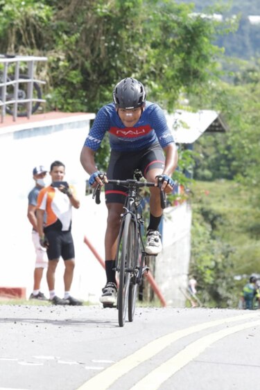 Herrera, López y Jiménez se lucen en Vuelta a la Juventud