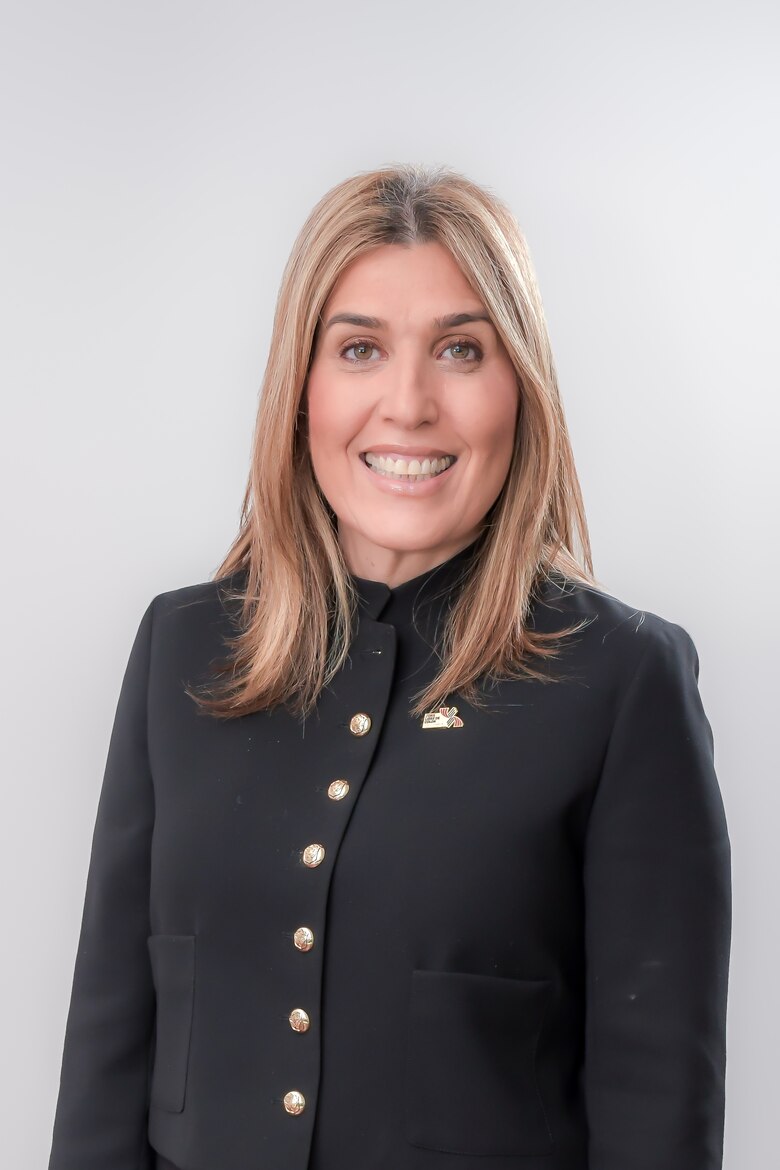 Infraestructura deteriorada y escasez de agua: los retos de Luisa Napolitano en la Zona Libre de Colón