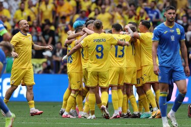 Los 16 supervivientes inician la pelea final por el trono de la Eurocopa