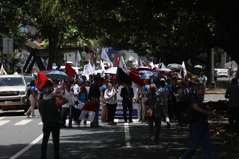 Conep advierte: Se pierden $100 millones por cada día de paro