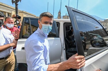 Leopoldo López lidera en Colombia consulta popular contra Maduro